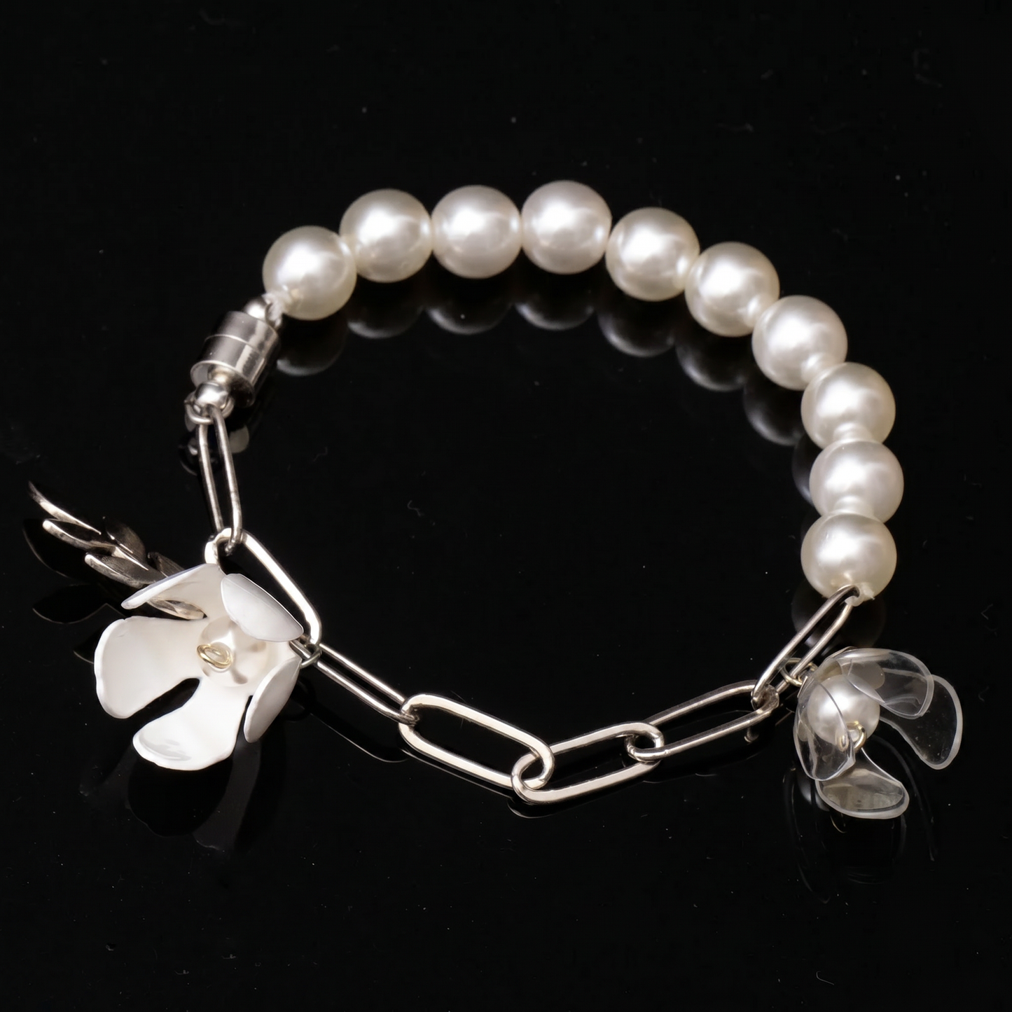 Floral Pearl Bracelet - Blanc