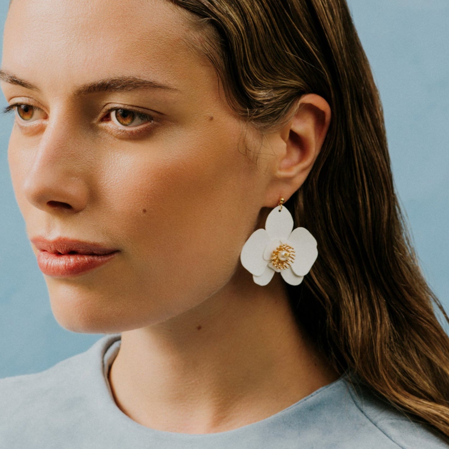 Butterfly Orchid Stud Earrings - Blanc