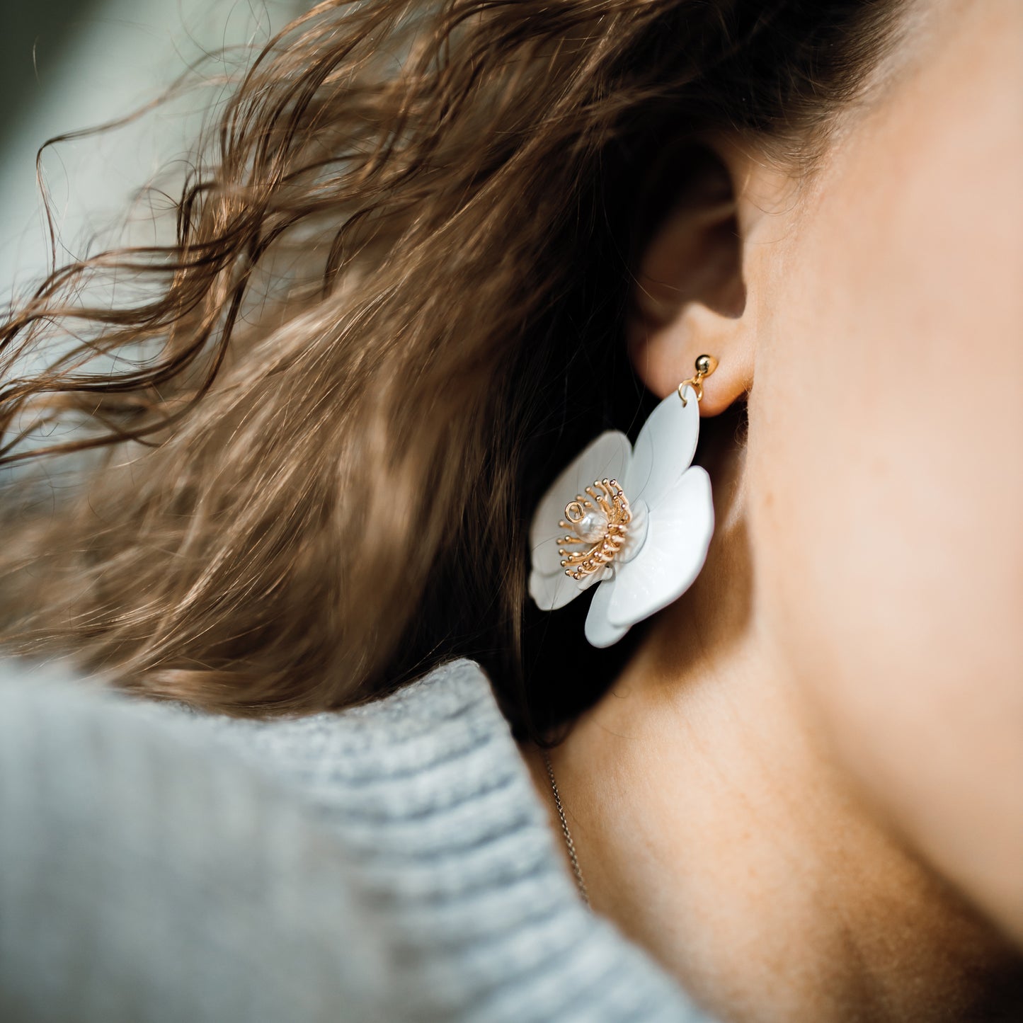 Butterfly Orchid Stud Earrings - Blanc