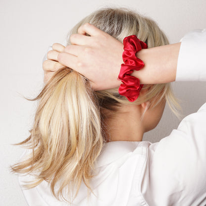 Mulberry Silk Scrunchie - Red