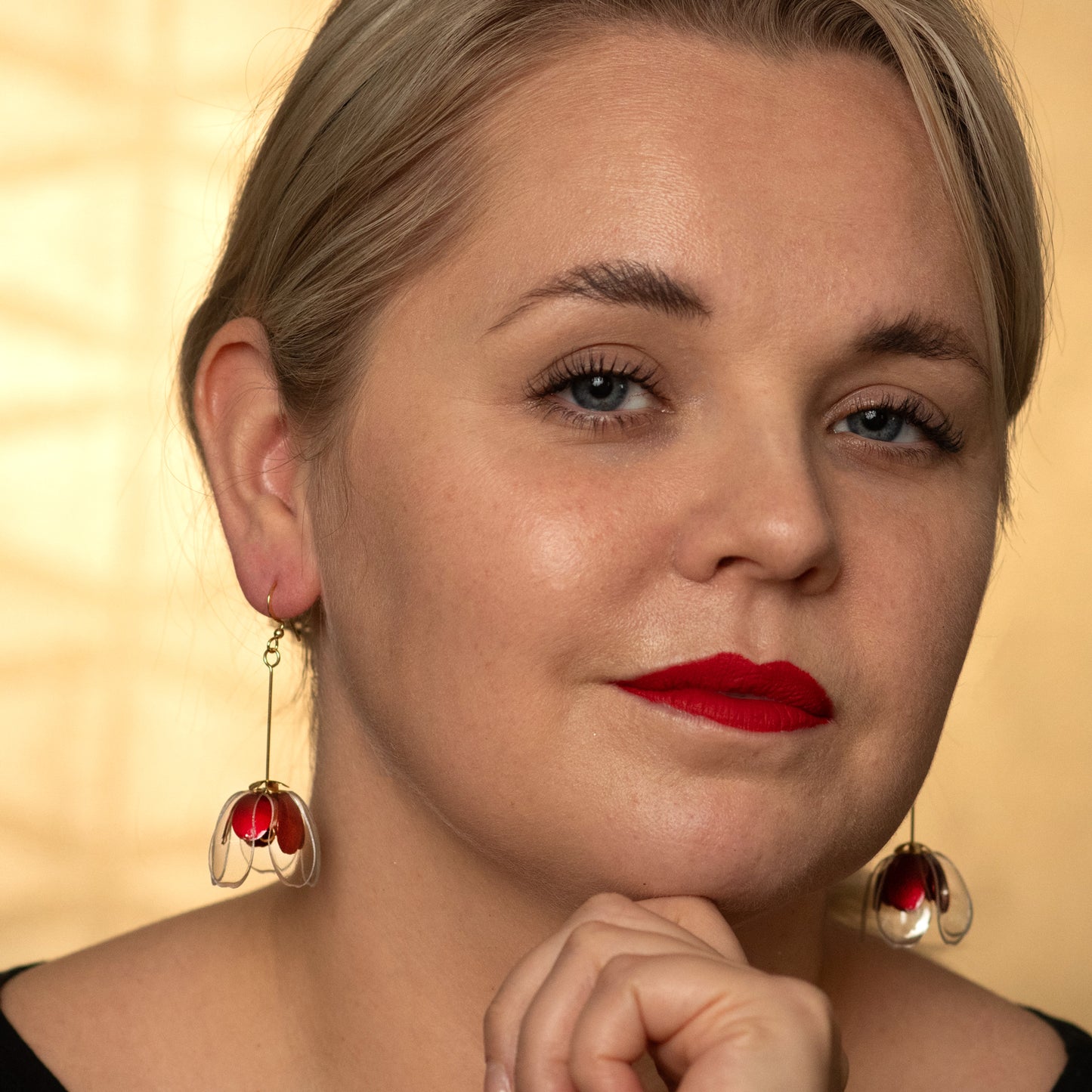 Clear & Rouge Double-Flower Earrings