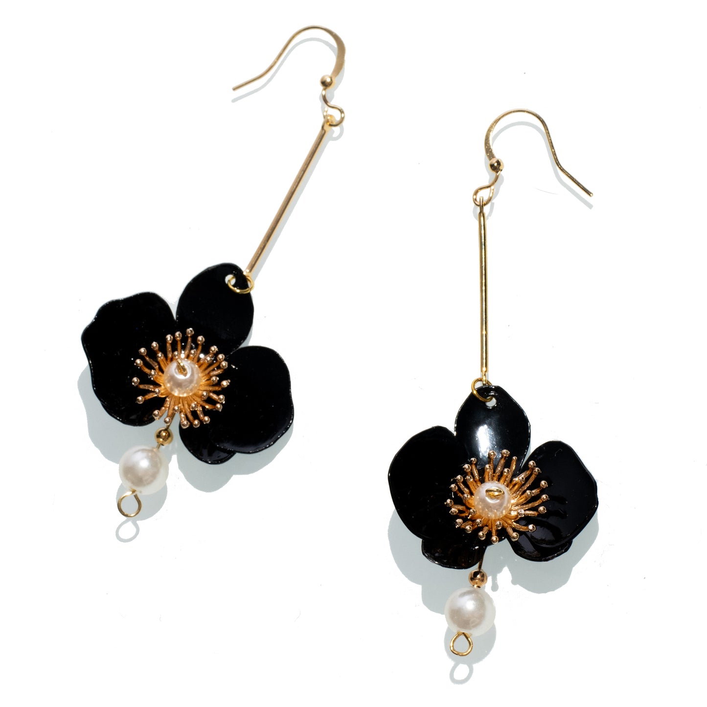 Butterfly Orchid Pearl Earrings - Black